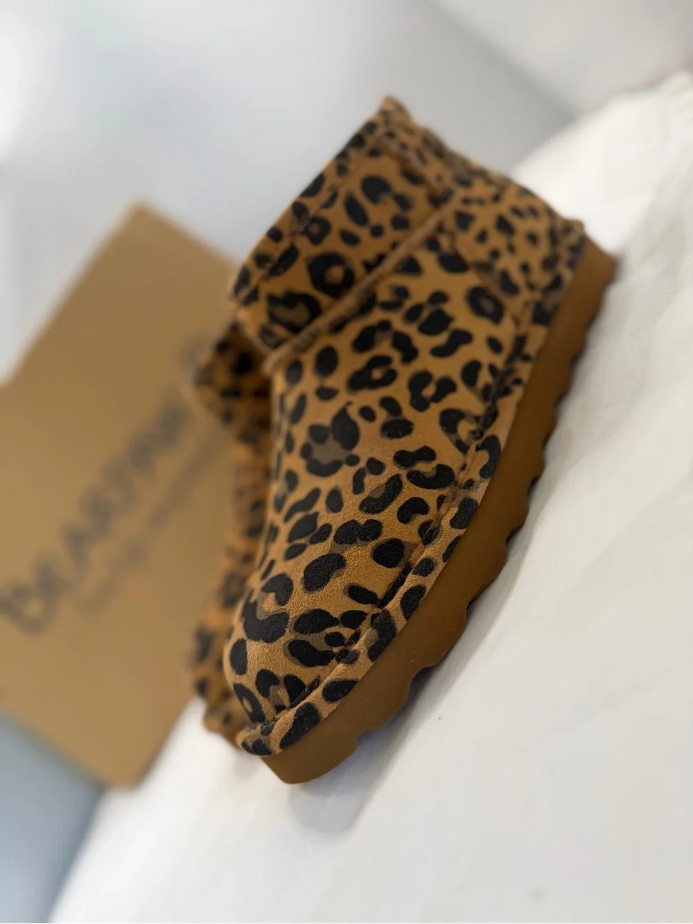 BEARPAW boots Leopard Print Shorty Mini Boots Size 6 NWT trend viral Y2K